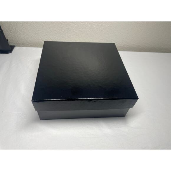 Pack of 10 - Deluxe Gift Boxes, 8 x 8 x 3", Black - Rigid & Glossy - Picture 5 of 11